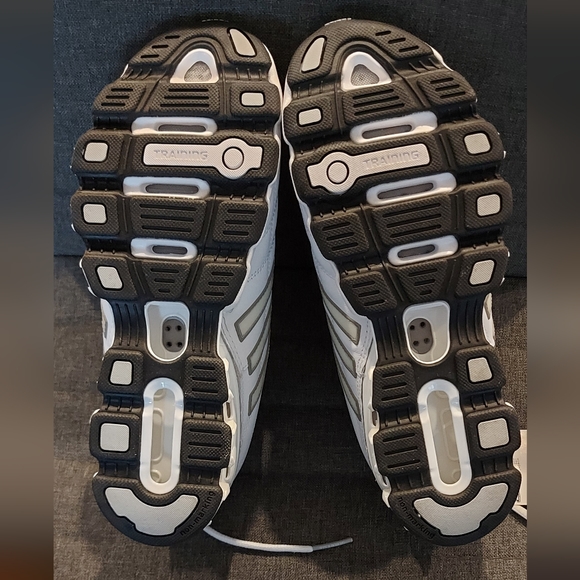 Adidas Kundo Bounce Trainer Women's Shoes Size 6.5 - Picture 3 of 5